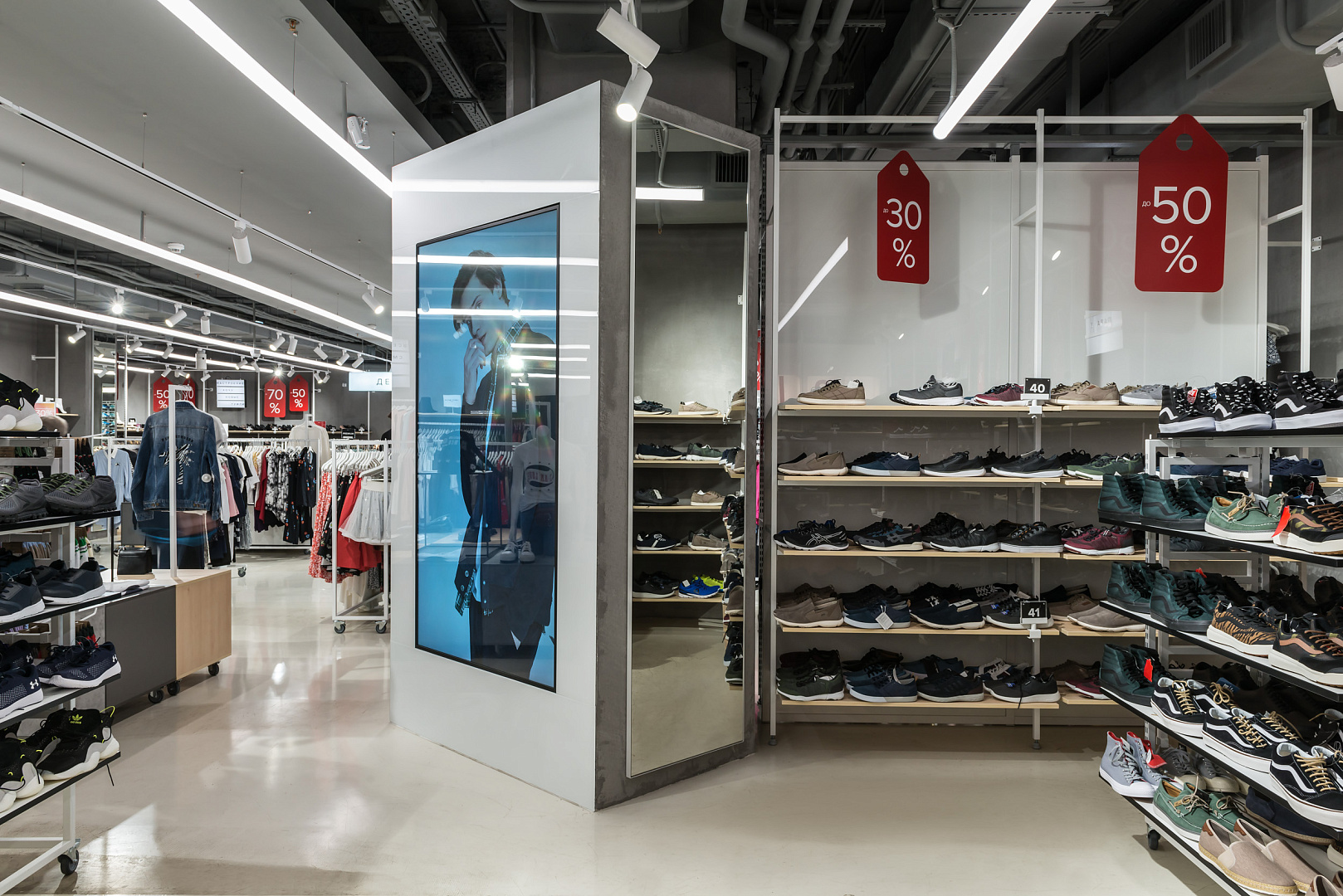 LAMODA MARKET Department Store by PROJECT architectural bureau