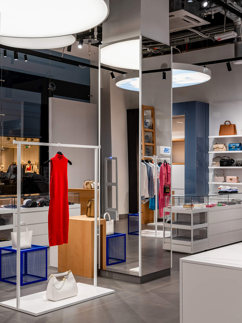 Grande Boutique SPACE by PROJECT architectural bureau interior design