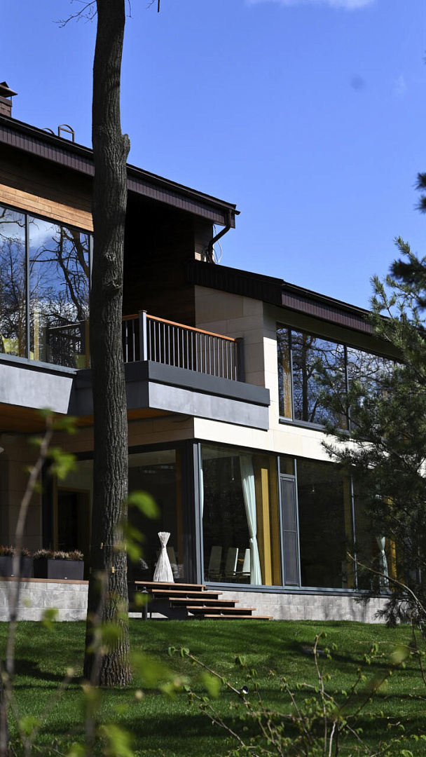 Private Villa by PROJECT architectural bureau