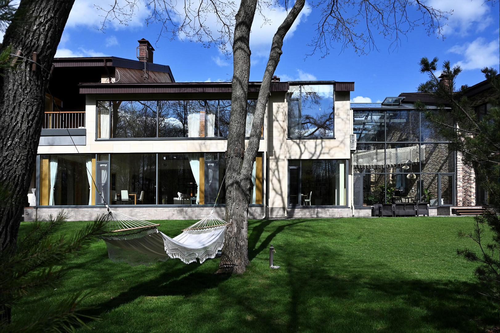 Private Villa by PROJECT architectural bureau