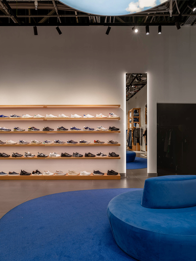 Grande Boutique SPACE by PROJECT architectural bureau interior design