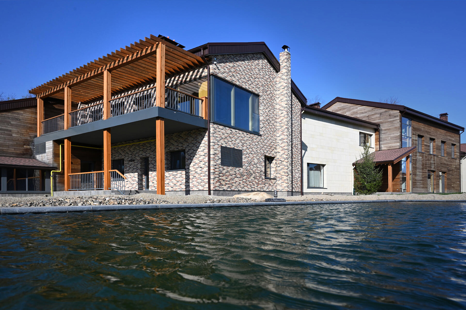 Private Villa by PROJECT architectural bureau
