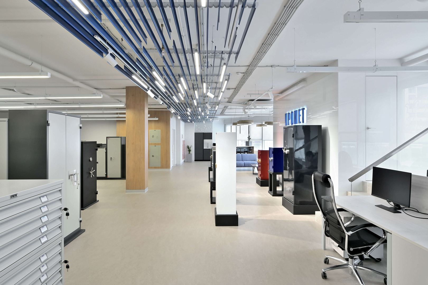 PROMET Company's Showroom by PROJECT architectural bureau