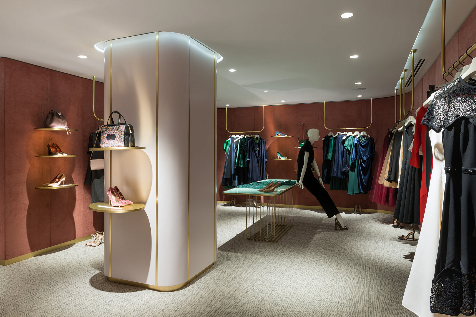 SOHO 32 by PROJECT architectural bureau