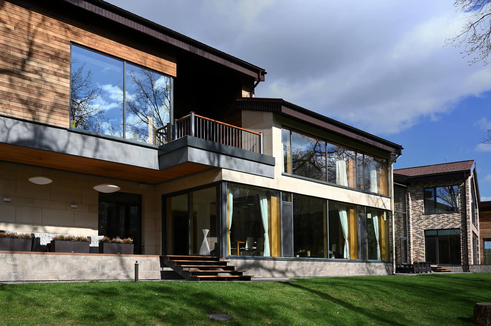 Private Villa by PROJECT architectural bureau