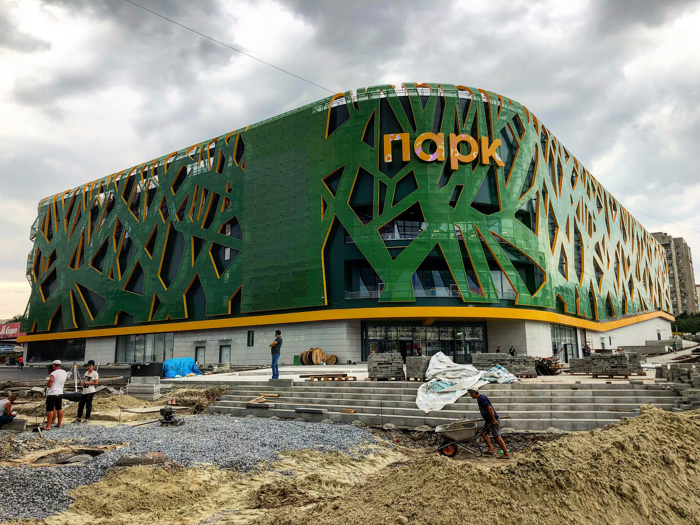 GALLERY PARK Shopping Mall by PROJECT architectural bureau