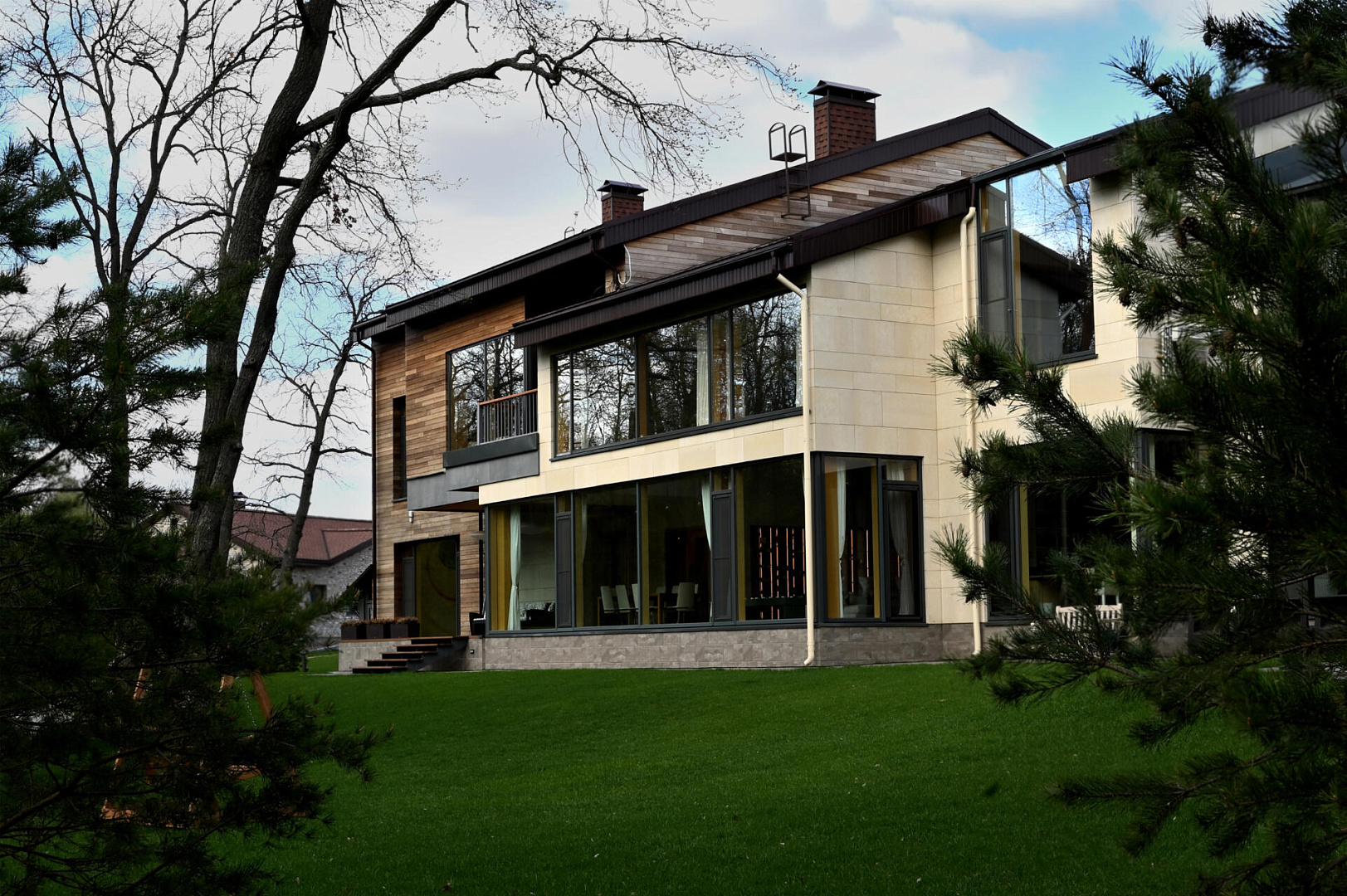 Private Villa by PROJECT architectural bureau