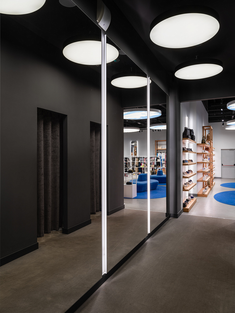 Grande Boutique SPACE by PROJECT architectural bureau