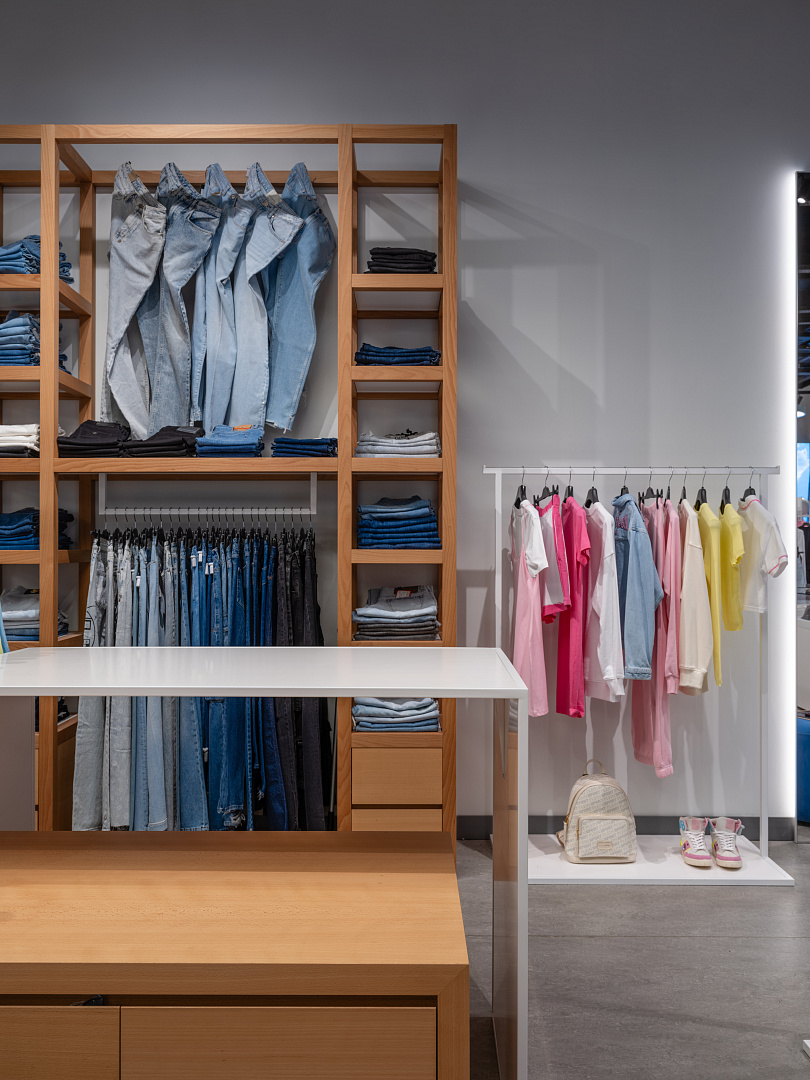 Grande Boutique SPACE by PROJECT architectural bureau