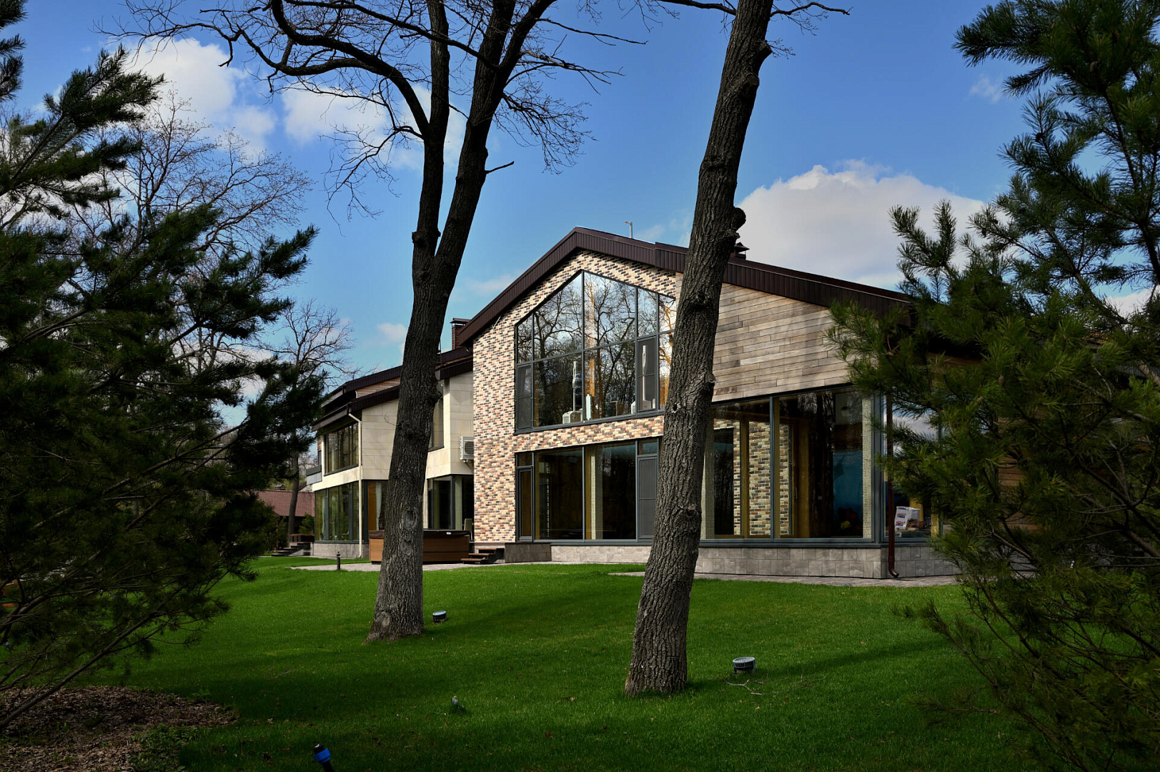 Private Villa by PROJECT architectural bureau