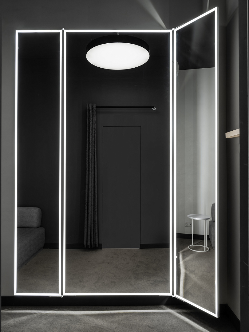 Grande Boutique SPACE by PROJECT architectural bureau